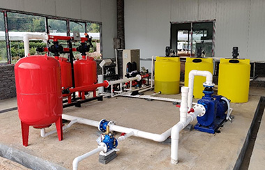 農(nóng)田灌溉施肥一體機(jī)